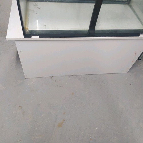 Jewel Aquarium 200L used with stand
