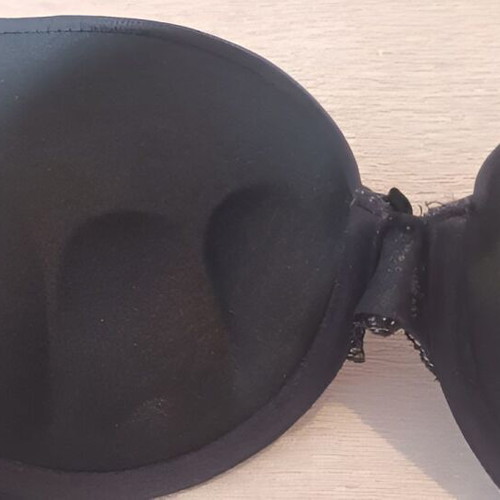 Dorina bra size 80B with triple padding, black and silver, like new