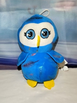 Plush owl used in very good condition