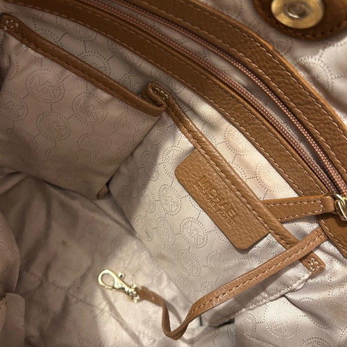 Michael Kors tote bag used, camel shoulder