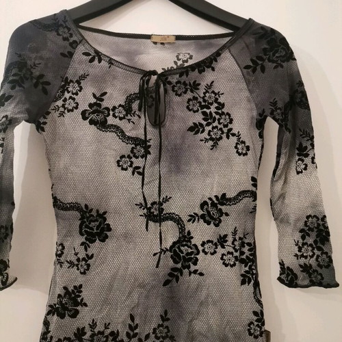 Women's blouse used, grey with black patterns, size M