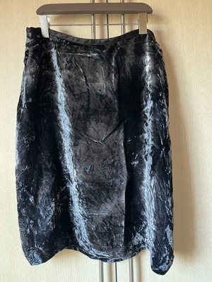 Velvet skirt size EU 44 large, like new, grey, lined