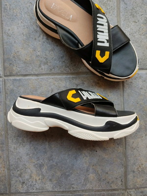 Favela slippers like new, size 41, platform sandals