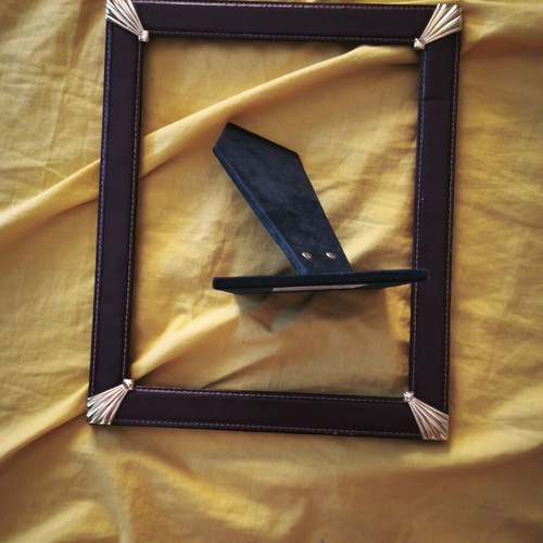 Photo frame 30x24 with leatherette and velvet stand like new