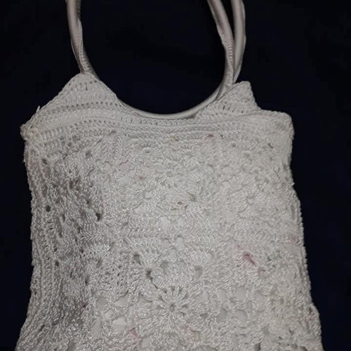 Knitted hand bag used, white, lightweight