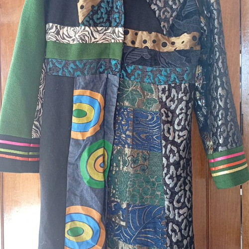 Paul and Sun coat like new, size large fitting medium