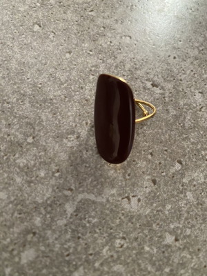 Adjustable ring, brown color