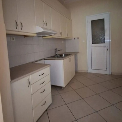 Apartment 132 sqm in Piraeus, 3 bedrooms, 1st floor, good condition
