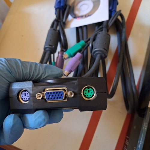 König PS2 Mini KVM Switch VGA 2-Port new with cables and box