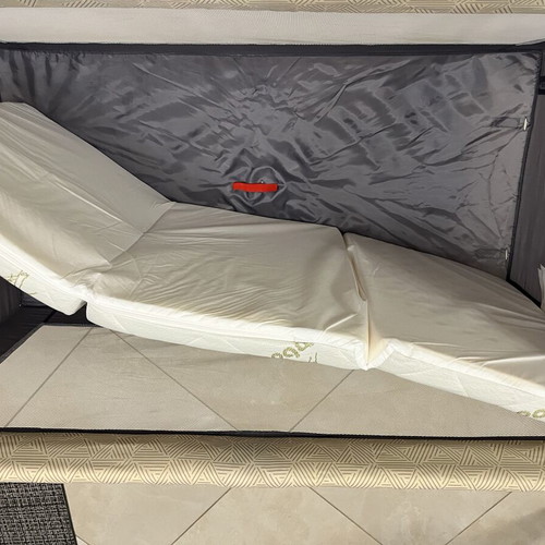 Lorelli baby cot with mattress and carrying bag