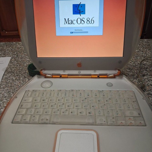 Apple iBook M2453 laptop used with original charger