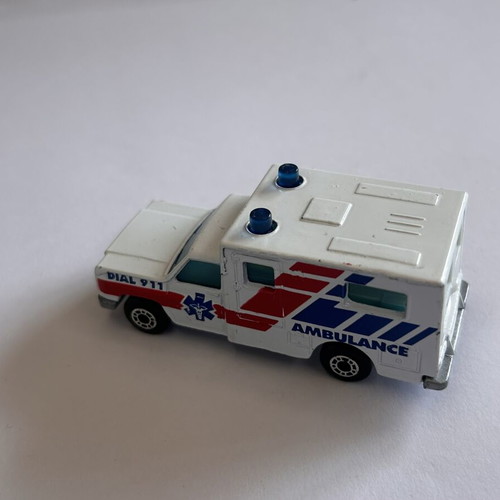Matchbox 1996 Superfast Chevrolet Ambulance used