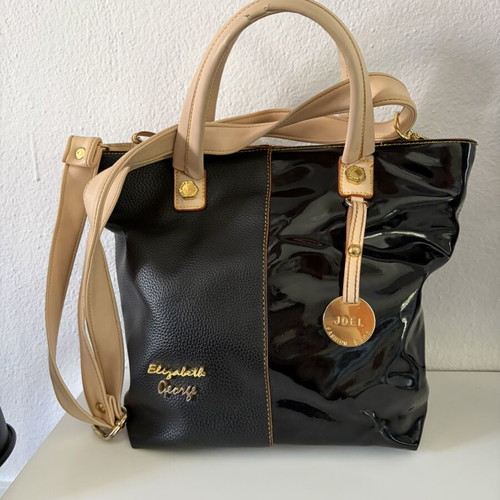 Black Handbag crossbody used, medium size, leather-vinyl