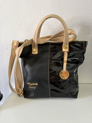 Black Handbag crossbody used, medium size, leather-vinyl