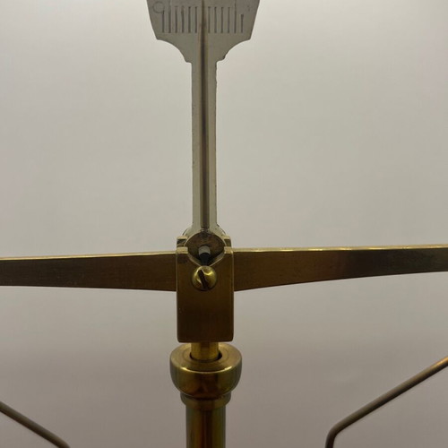 Rex scale used with wooden box and drawer, English made