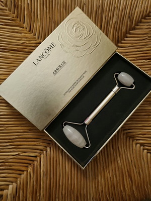 Collectible Rose Quartz Roller Lancome Absolue new