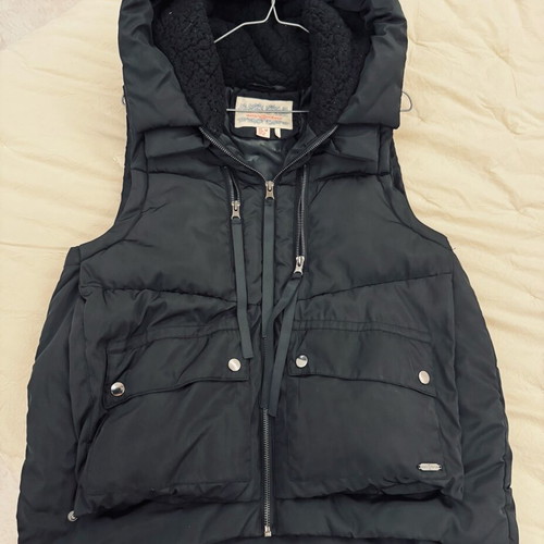 Attrattivo Puffer Vest black like new, size M