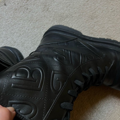 Laura Biagiotti black boots like new, size 37