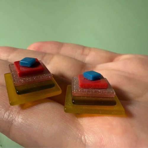Pop style earrings like new, square multicolor