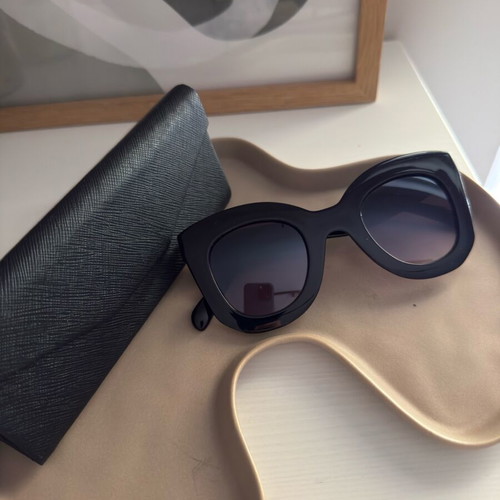 Pervedere sunglasses like new, black