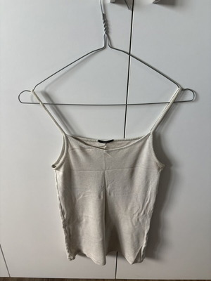 Tank tops pack of 3 with Tezenis, Zara and Bershka