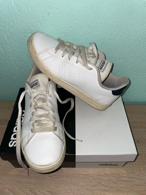 Stan Smith Adidas маратонки като нови, номер 36 2/3, бели