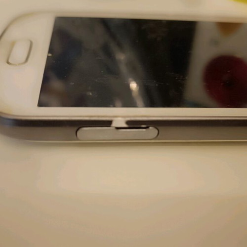 Samsung Galaxy Trend Plus GT-S7580 white used with charger and case