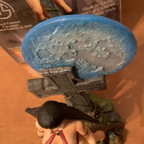 Vampirella statue new, limited edition 2001