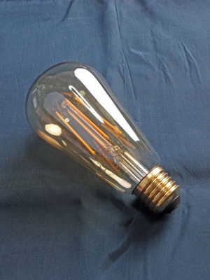 LED bulb E27 10W new, warm light 2500K, 1050lm