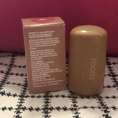 Rhode Pocket Blush Toasted Teddy new unused