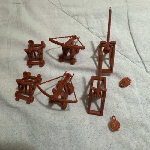 Helms Deep 3D Diorama Mini like new with siege weapons