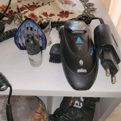 Braun cruzer face 5 used shaver with accessories
