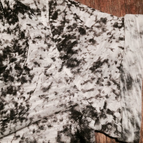 MANGO *NEW* T SHIRT