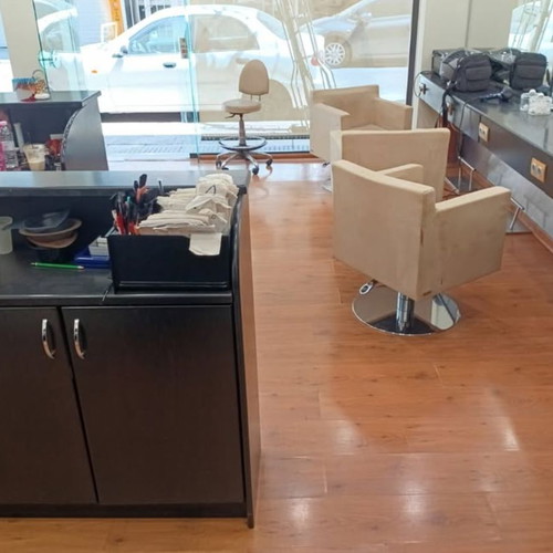 Hair salon for sale in Kallithea, 20 years