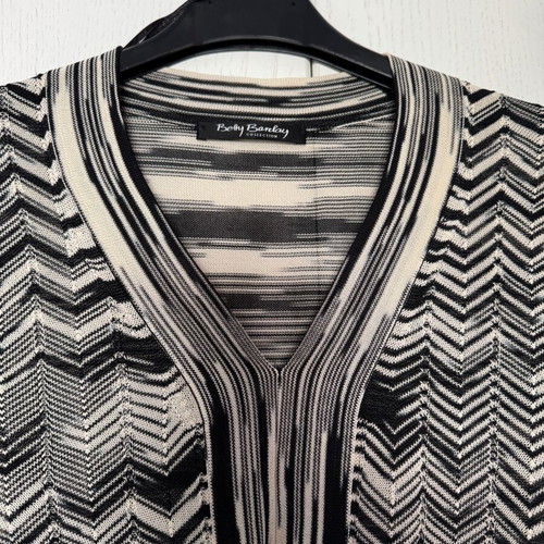 Betty Barclay women's blouse like new, size D 38, black and white