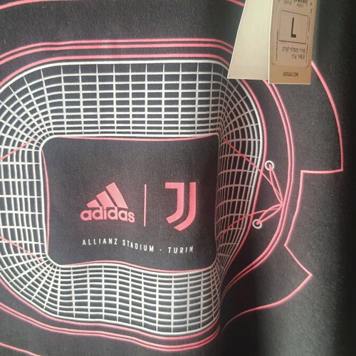 Adidas Juventus No L T-shirt new with tags