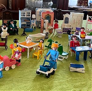Playmobil vintage ‘90s πακέτο με φιγούρες και διάφορα έπιπλα σπιτιού+αντικείμενα.Πωλούνται όλα μαζί.