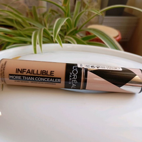 L'Oréal Infaillible Concealer new, can be used as foundation