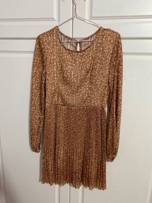 Floral dress with gold thread used, brown