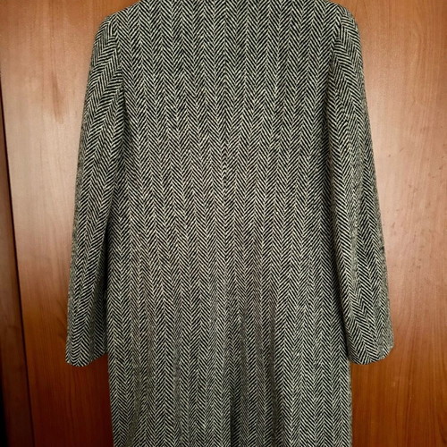 Wool herringbone coat like new, size S, black and gray