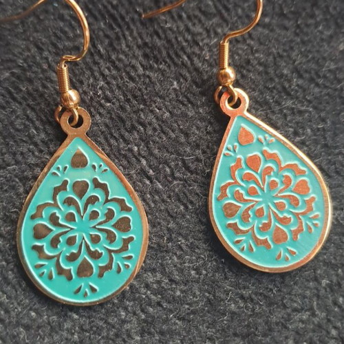 Handmade earrings new turquoise and gold