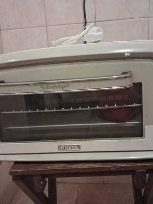 Ariete Vintage Electric Oven 18lt new, beige