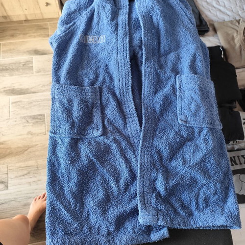 Arena bathrobe for 4-6 years old used, color faded