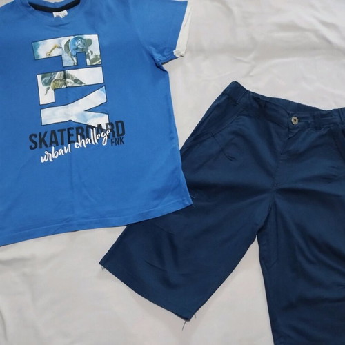 Fabric Bermuda shorts and T shirt set for 10 years like new, blue