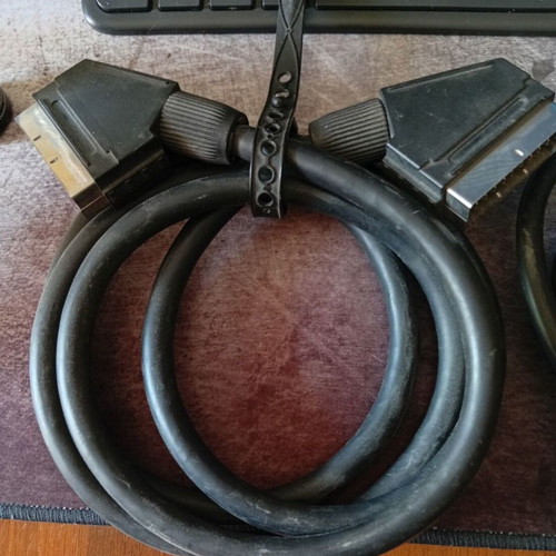 Scart cables like new, male to male, analog audio video