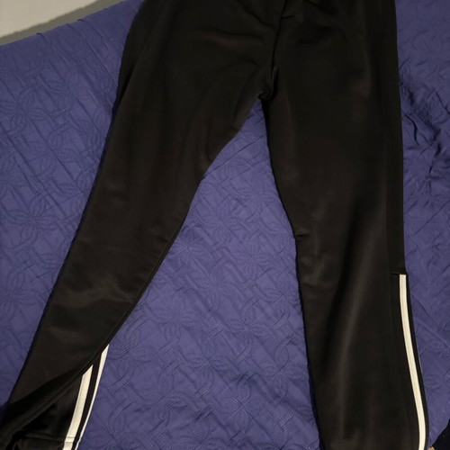 Adidas set with black and red tracksuit and jacket like new, size M