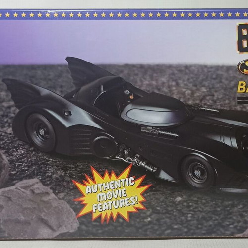 Batmobile Mezco 5 Points DC Comics 1989 Batman Movie new