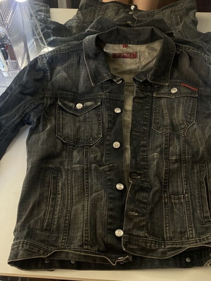 Black and blue denim jacket, size L