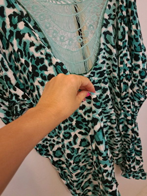 Caftan used with impressive knitted back green