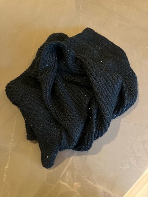 H&M loop scarf like new with shine and sequins